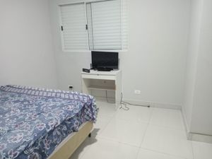 Image 14 - 900194