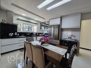 Image 3 - 900195