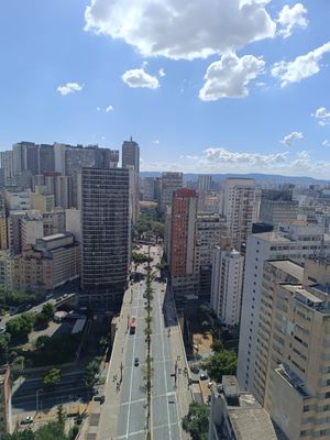 Image 7 - 900208