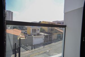 Image 9 - 900228