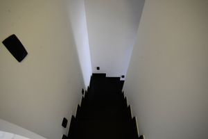 Image 51 - 900228