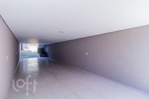 Image 52 - 900242