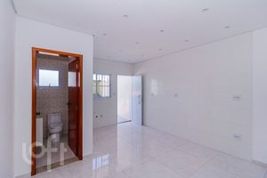 Image 4 - 900242