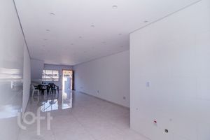 Image 5 - 900242