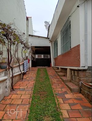 Image 26 - 900246