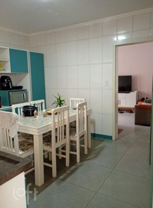 Image 5 - 900246