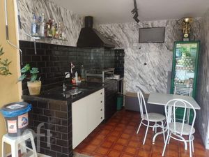 Image 12 - 900255