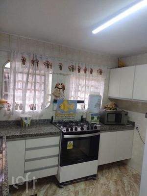 Image 1 - 900255
