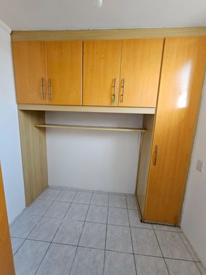 Image 7 - 900256