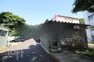 Image 13 - 900267
