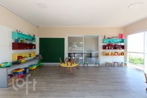 Image 31 - 900290