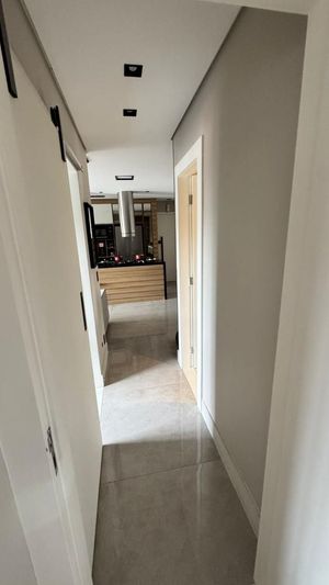 Image 8 - 900321