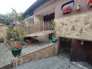 Image 13 - 900329