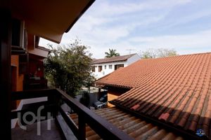 Image 5 - 900336