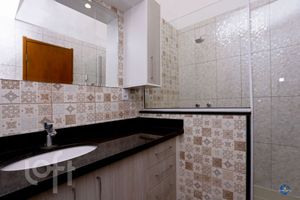 Image 11 - 900336