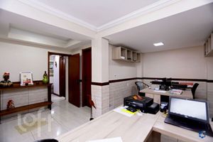 Image 35 - 900336
