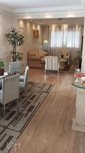 Image 19 - 900352