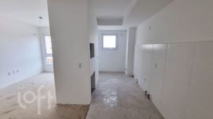 Image 4 - 900360