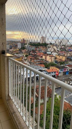 Image 11 - 900374