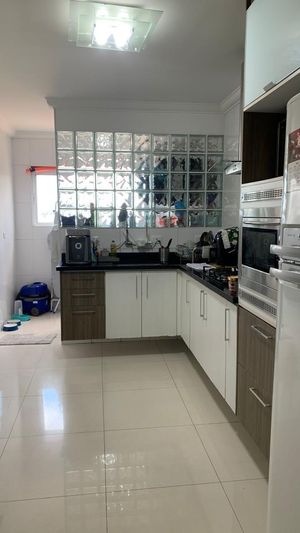 Image 25 - 900374