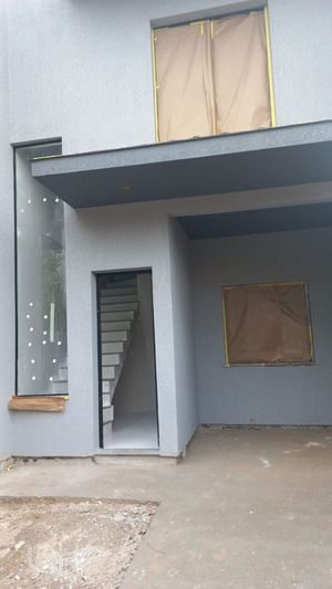 Image 5 - 900393
