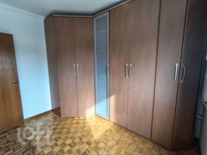 Image 8 - 900406