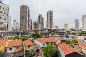 Image 31 - 900412