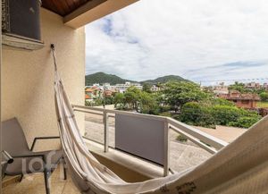 Image 6 - 900415