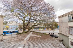 Image 9 - 900500