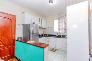 Image 19 - 900500