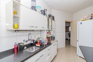 Image 27 - 900503