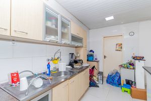 Image 34 - 900503