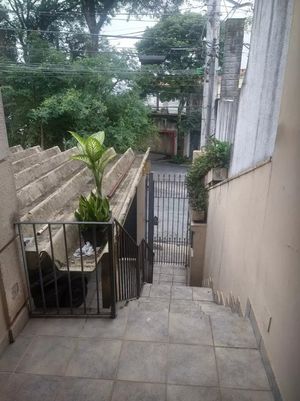 Image 19 - 900510