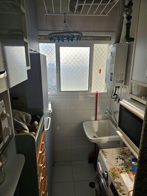 Image 11 - 900512