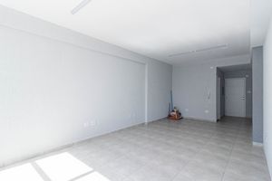 Image 4 - 900513