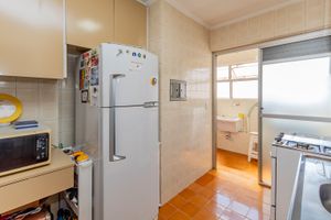 Image 19 - 900514