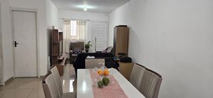 Image 1 - 900515