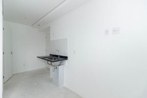 Image 7 - 900517