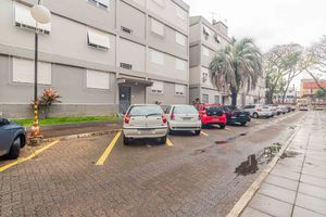 Image 20 - 900518