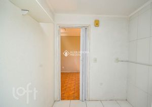 Image 6 - 900530