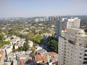 Image 18 - 900533