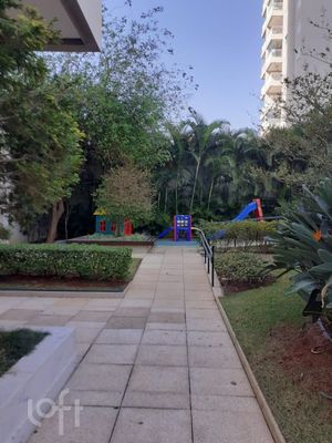 Image 22 - 900540