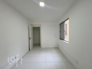Image 8 - 900577