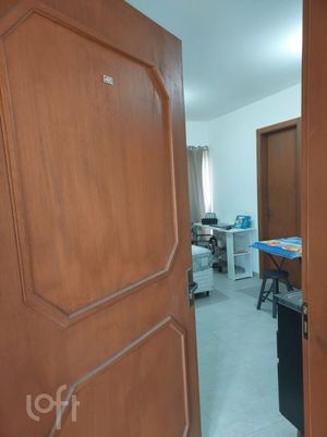 Image 15 - 900584