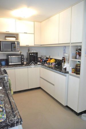 Image 5 - 900625