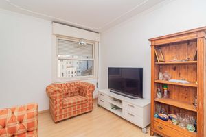 Image 1 - 900628