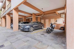 Image 35 - 900633