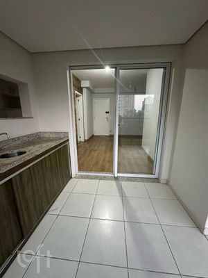 Image 11 - 900666