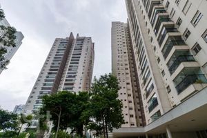 Image 26 - 900666