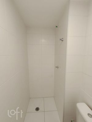 Image 10 - 900684